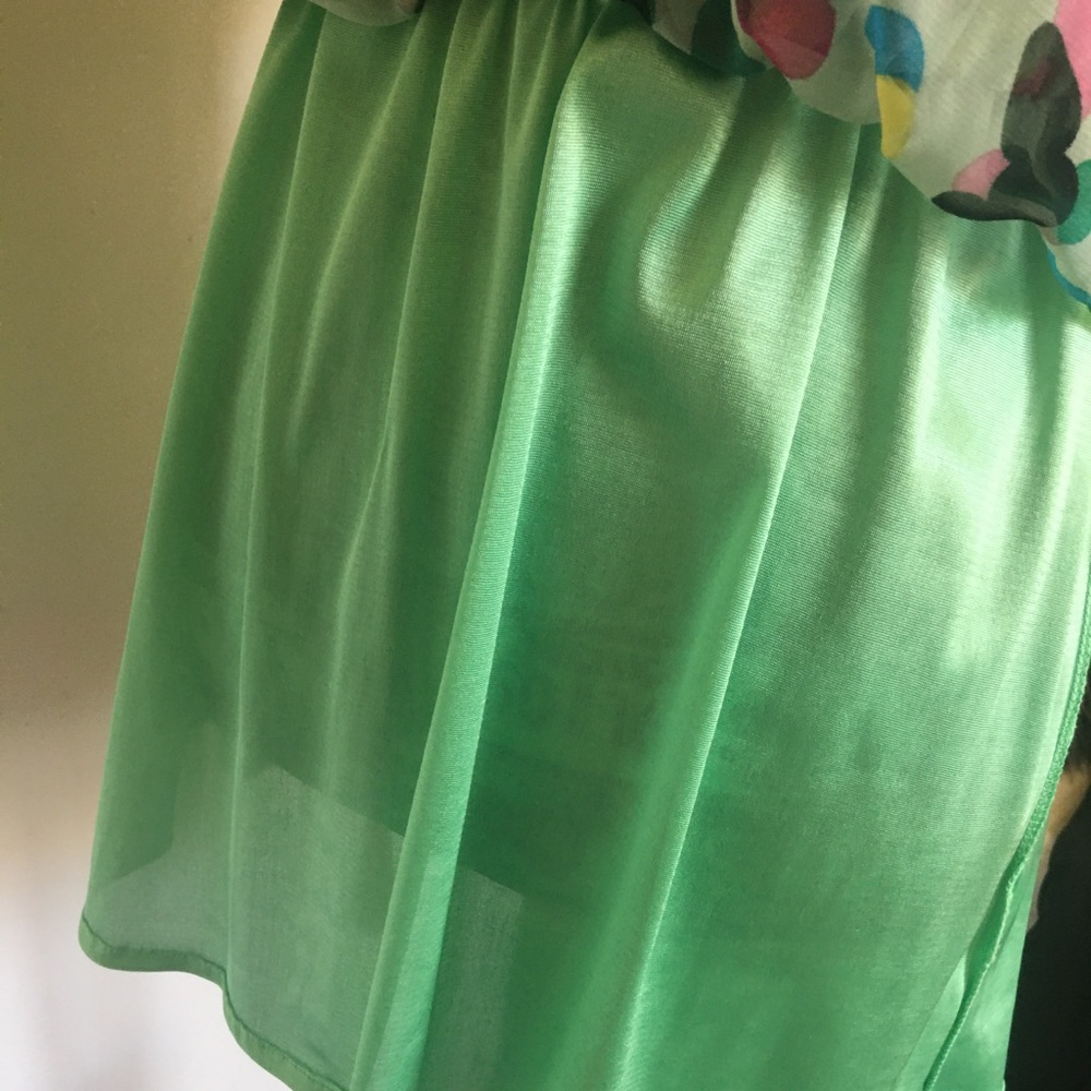 🚨 5/$20 Adorable multi-color polka dot green dress - Picture 6 of 13